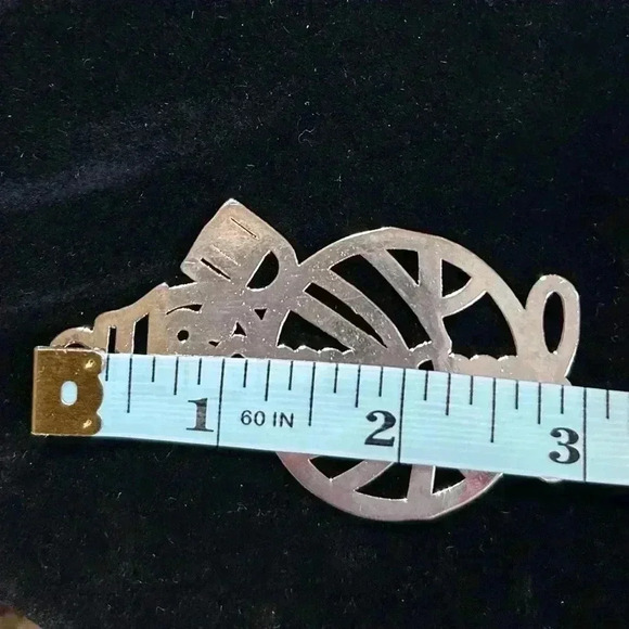 Modern Minimalist Art Snowman Pendant - Picture 6 of 7